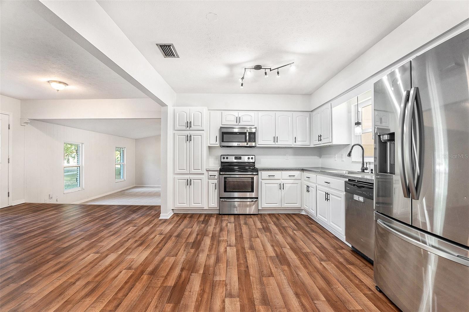 1109 BRYAN RD, BRANDON, FL, 33511