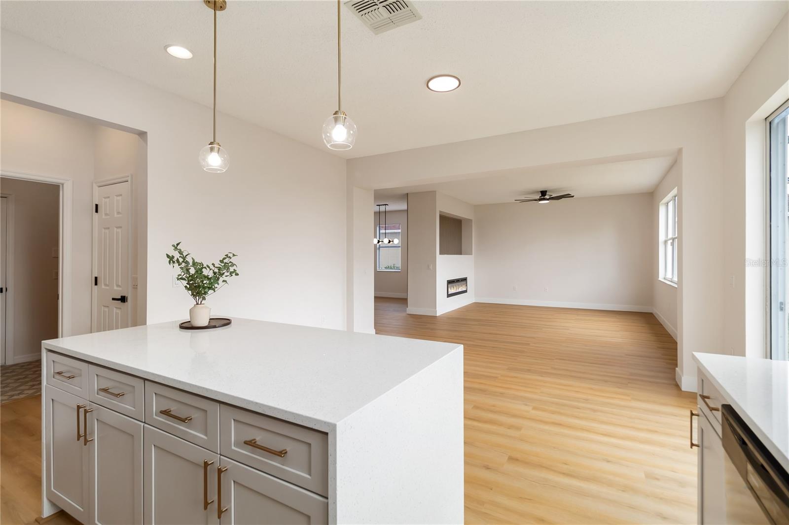 149 ROSELING XING, DAVENPORT, FL, 33897