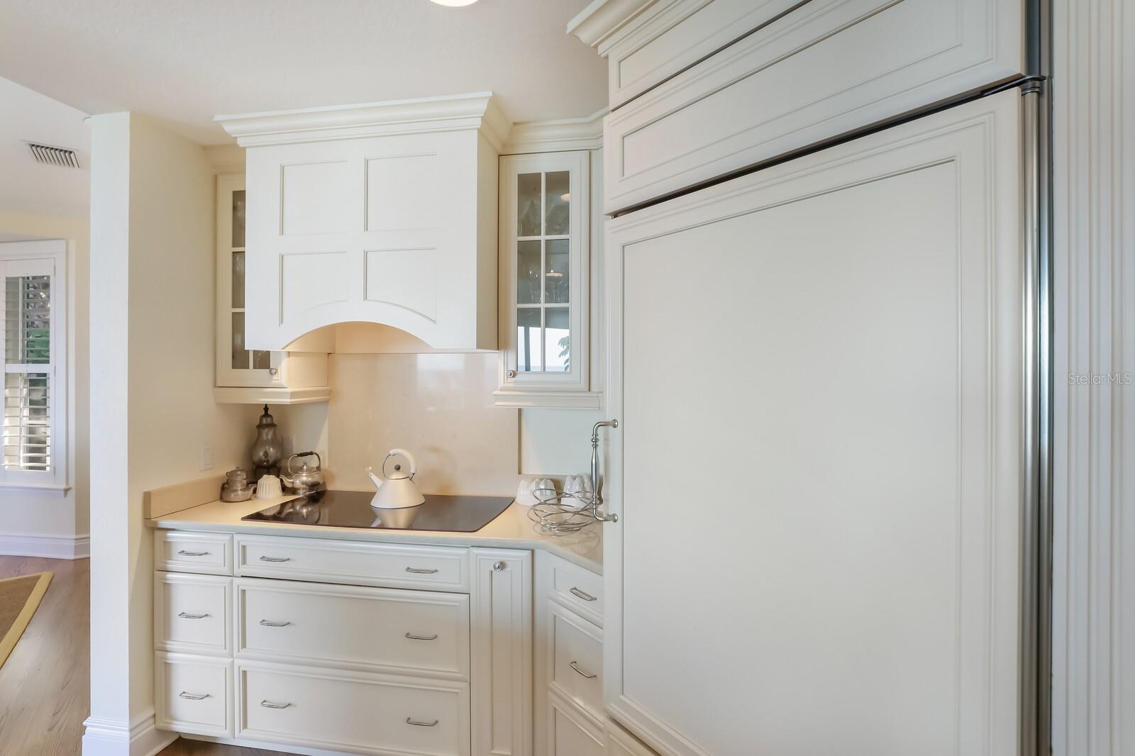 D6144328 Property Photo