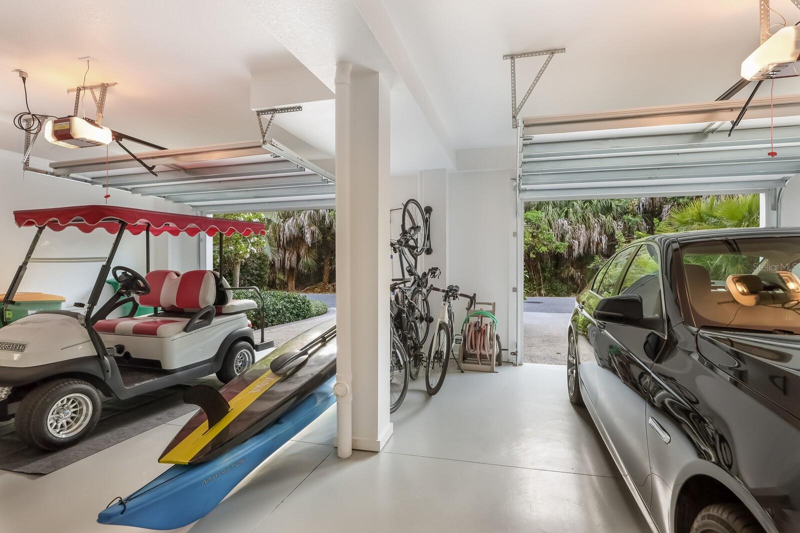 D6144328 Property Photo