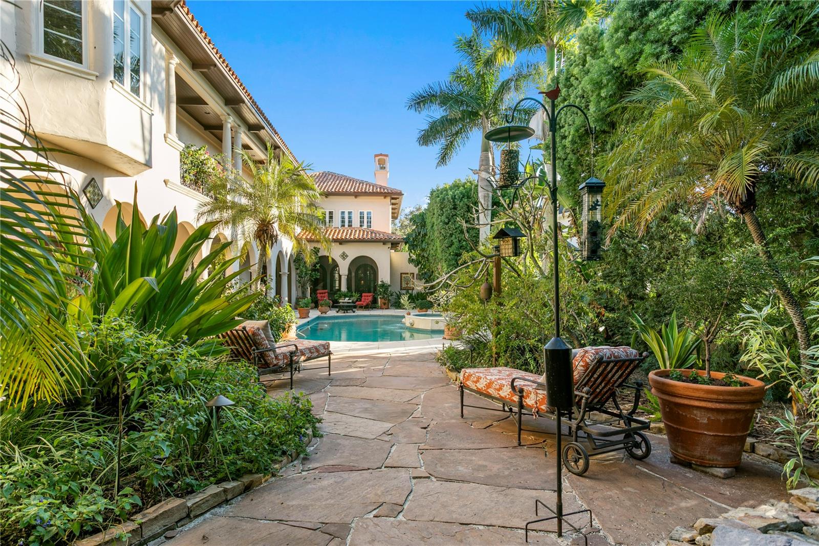 TB8439358 Property Photo