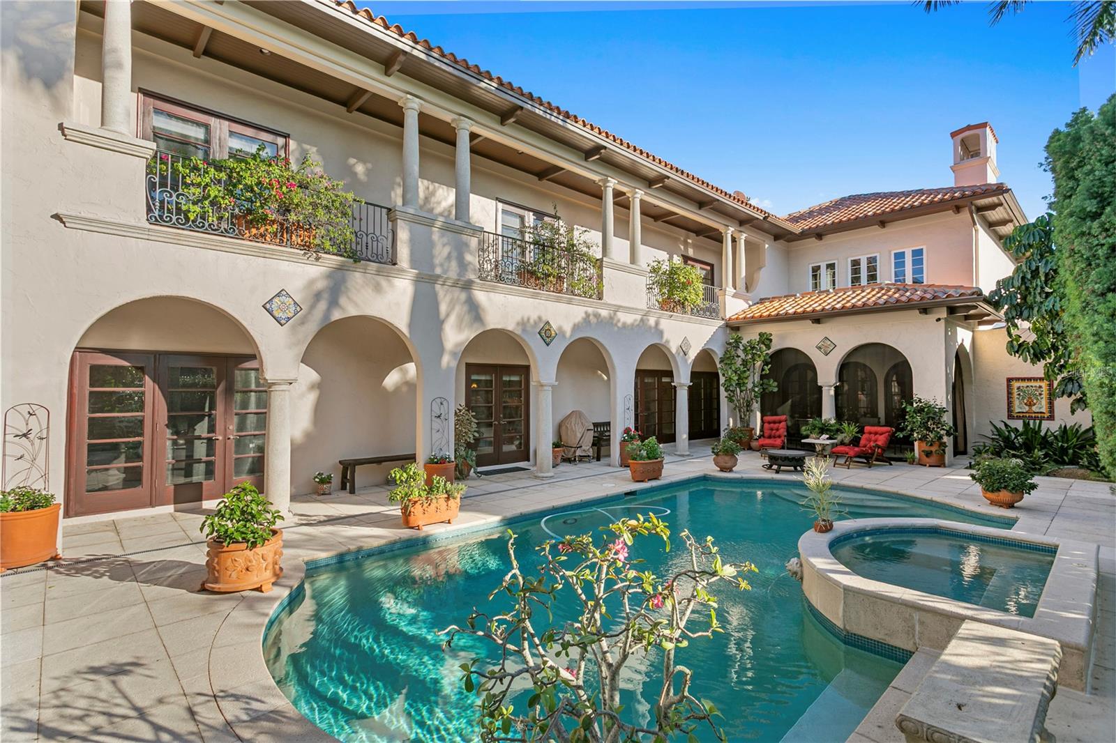 TB8439358 Property Photo