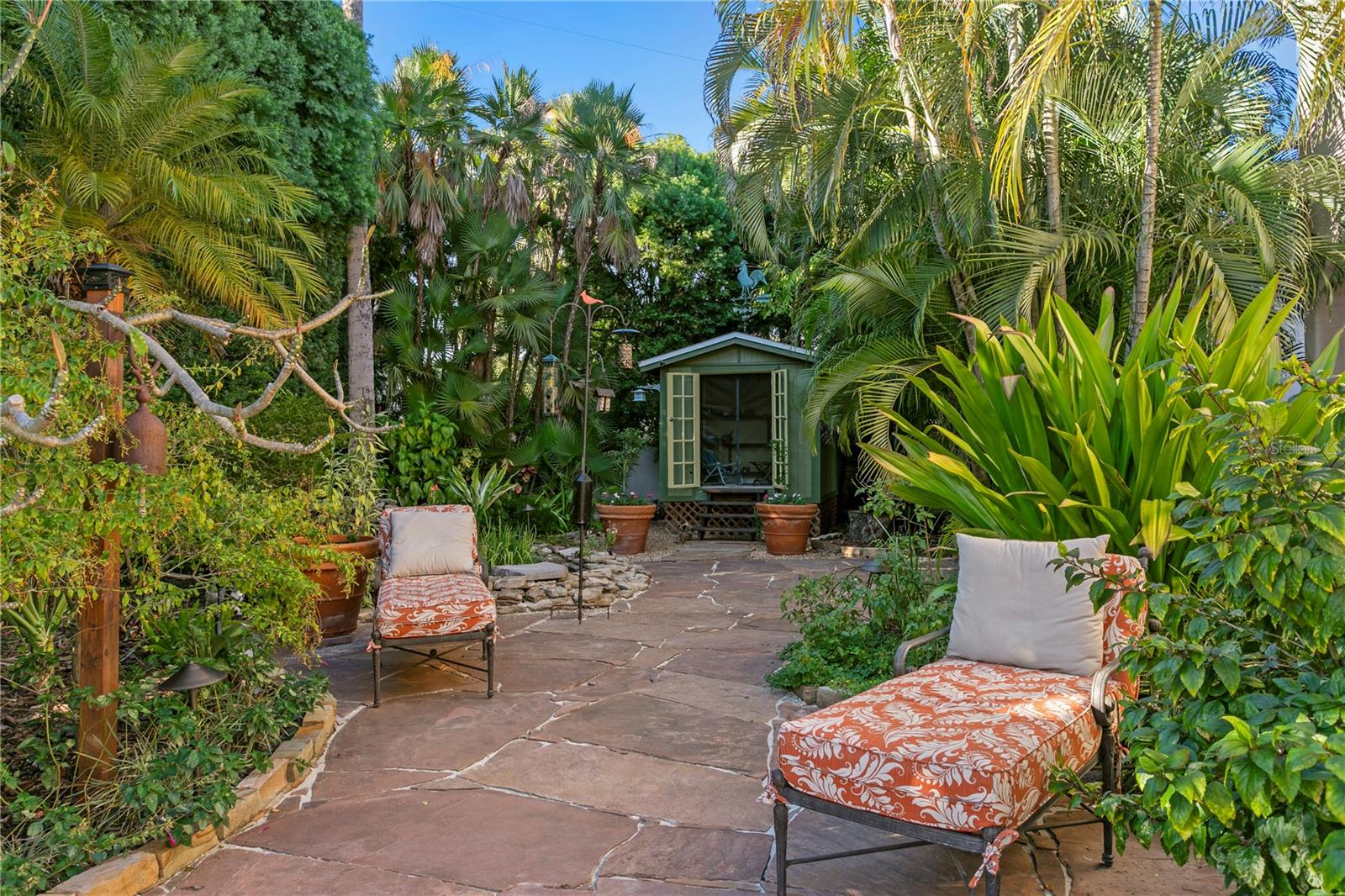 TB8439358 Property Photo