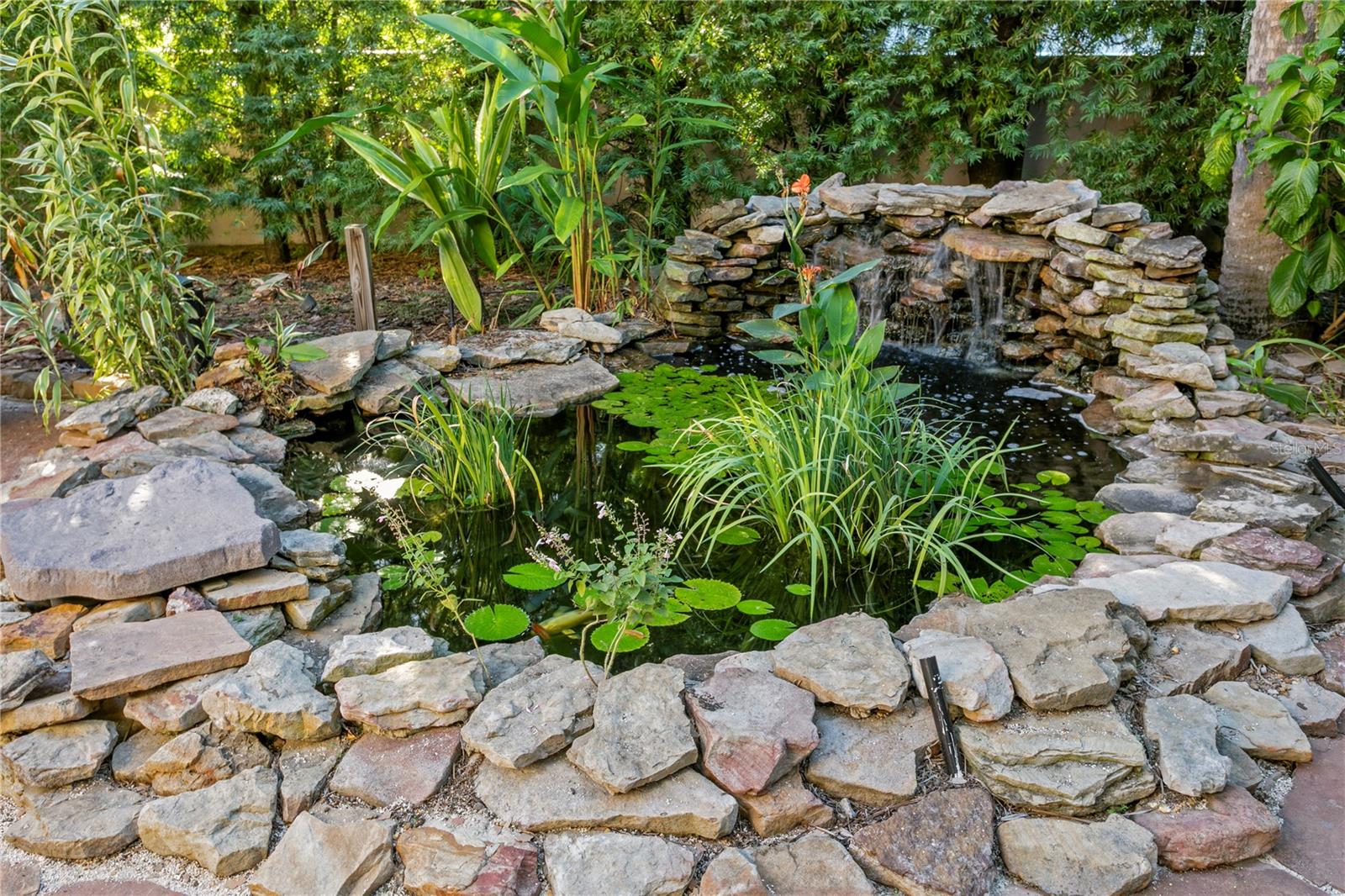 TB8439358 Property Photo