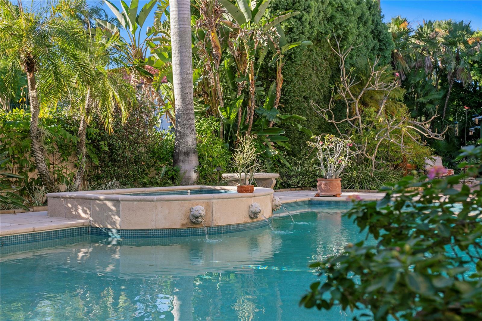 TB8439358 Property Photo