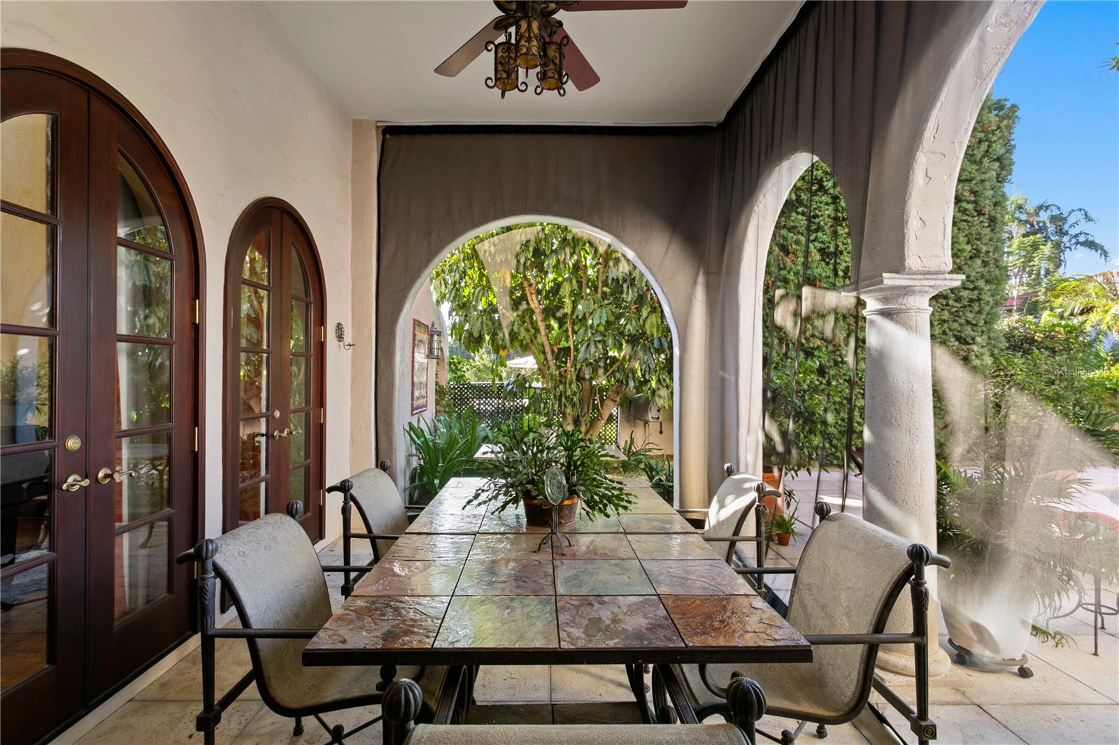 TB8439358 Property Photo