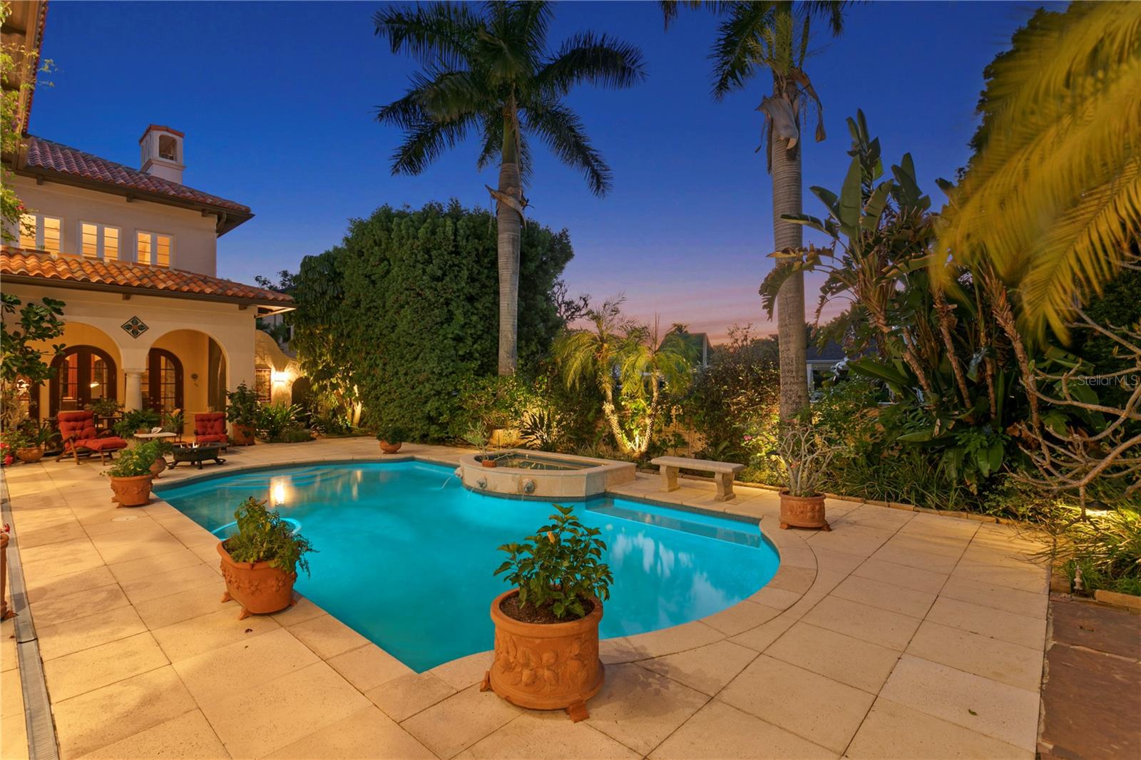 TB8439358 Property Photo