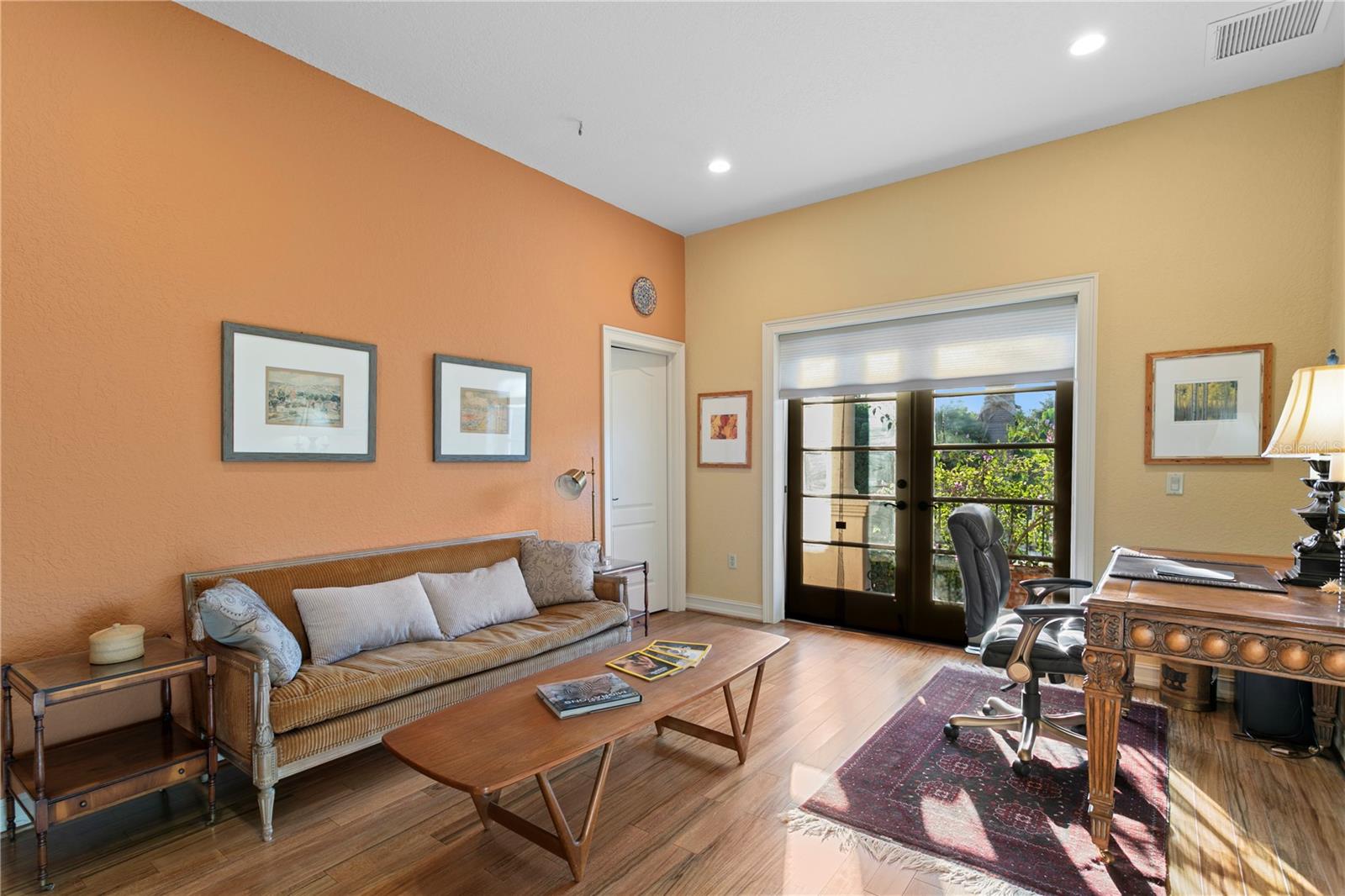 TB8439358 Property Photo