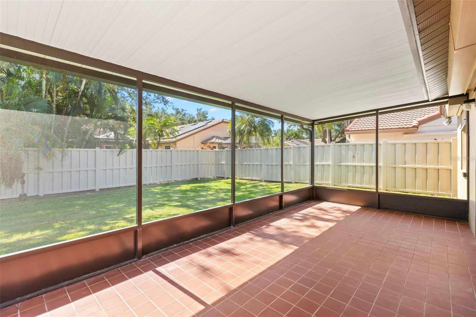 TB8439363 Property Photo