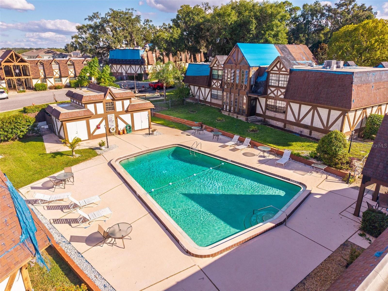 O6353733 Property Photo