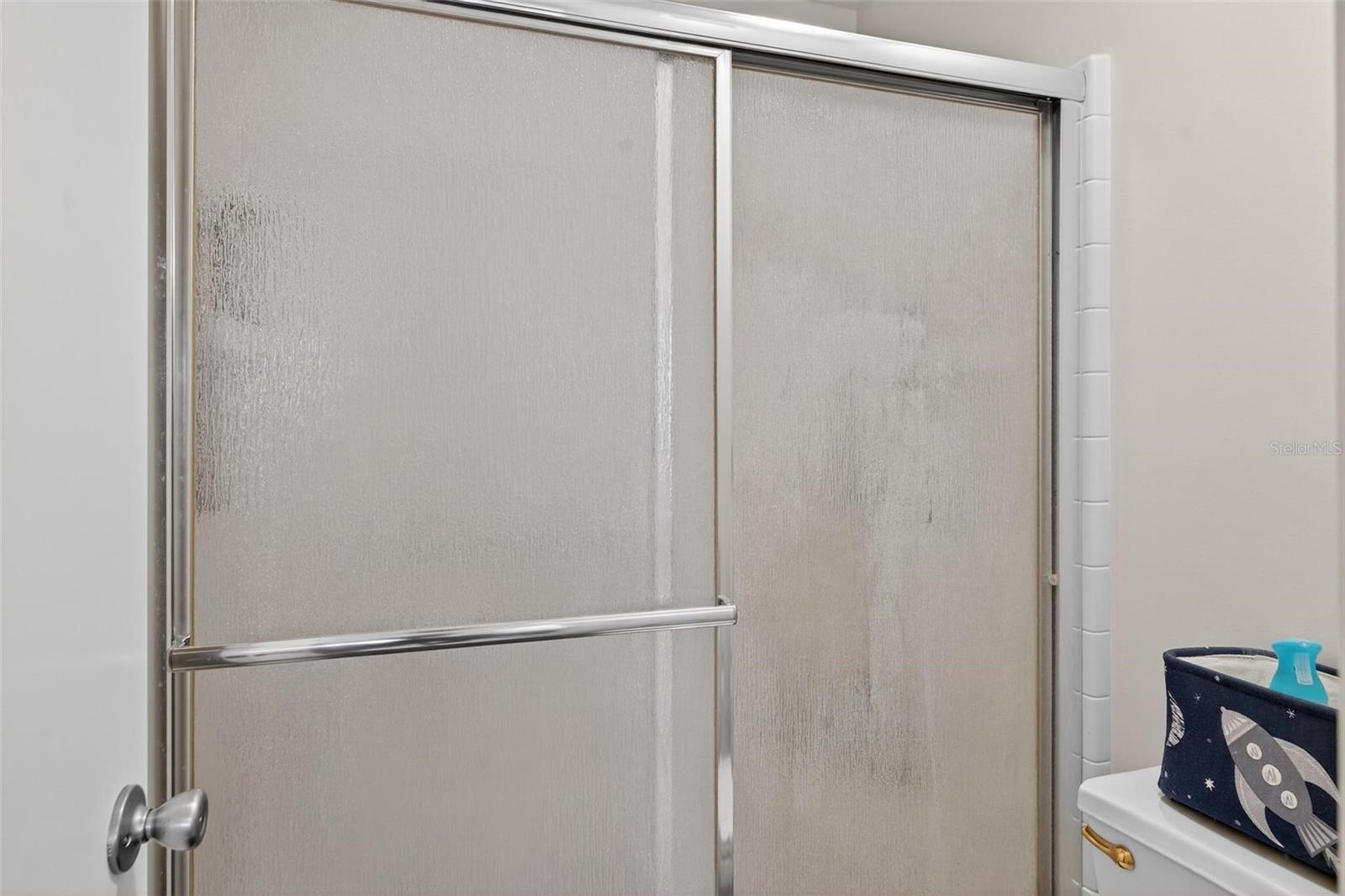 O6353733 Property Photo