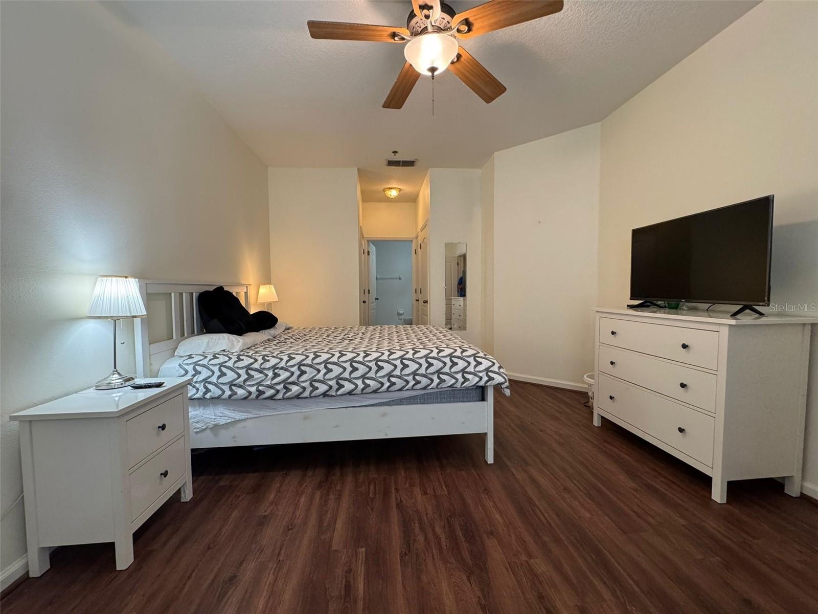 SUMMERGATE CONDO PH 4 OR 6357/3553 UNIT4213, ORLANDO, FL, 32811