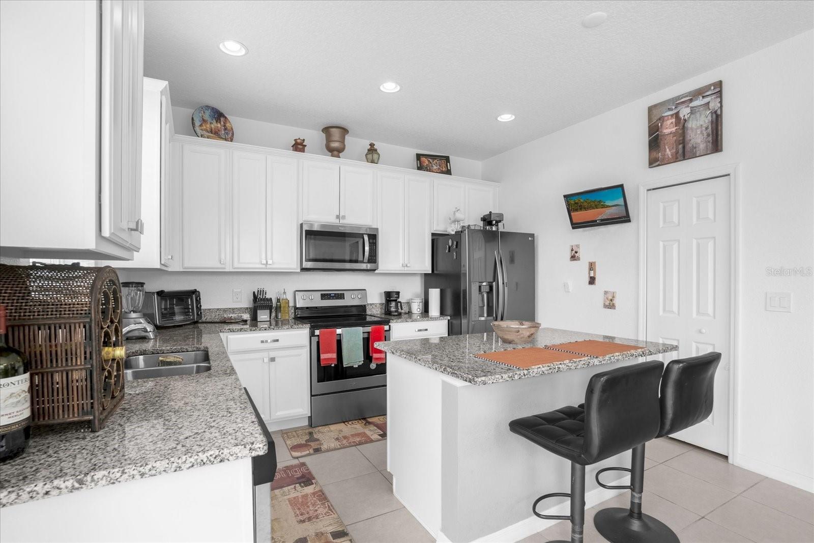 2372 SEDGE GRASS WAY, ORLANDO, FL, 32824