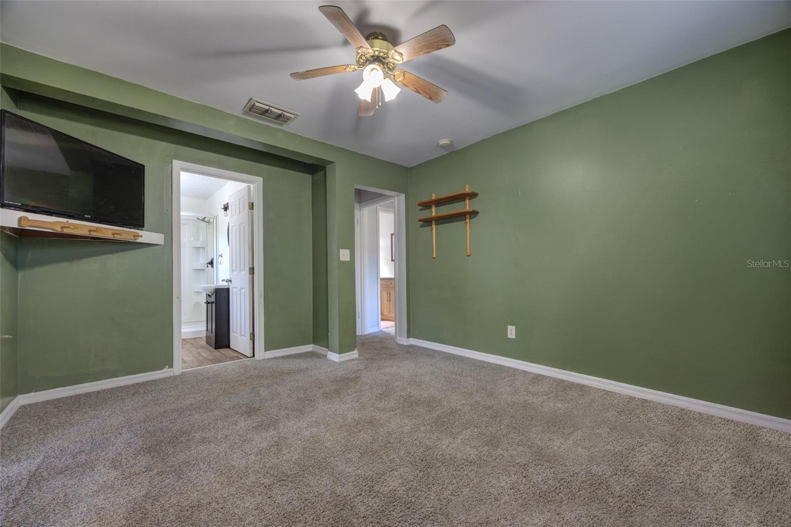 708 LAKE SHORE DR, PIERSON, FL, 32180