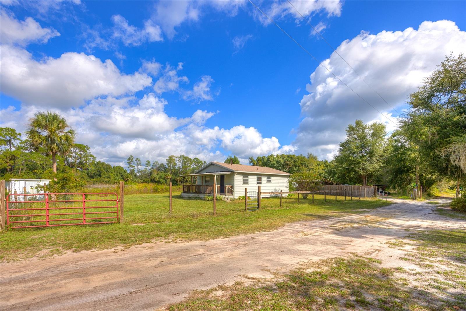 708 LAKE SHORE DR, PIERSON, FL, 32180
