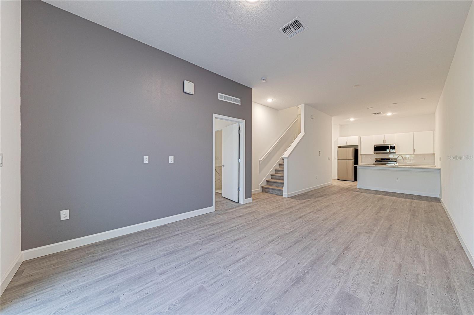 400 FAMAGUSTA DR, DAVENPORT, FL, 33896