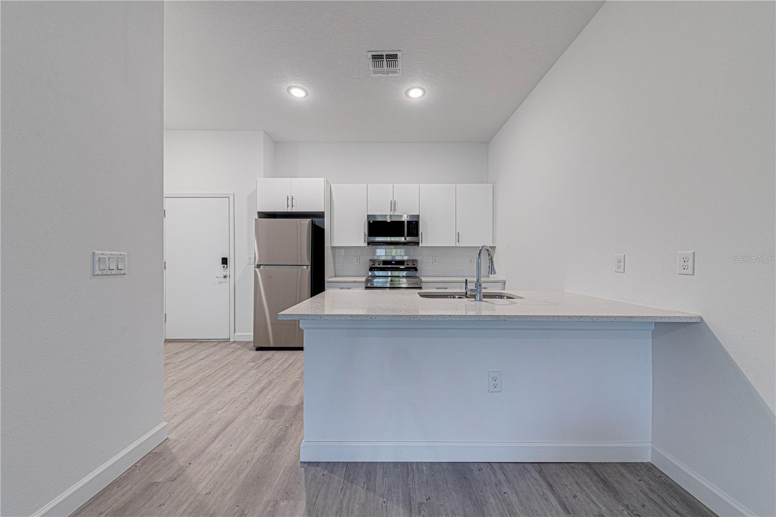 400 FAMAGUSTA DR, DAVENPORT, FL, 33896