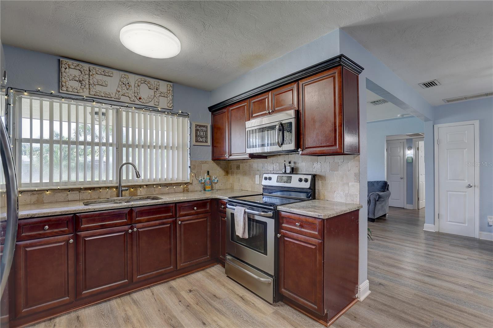 6637 POINSETTIA AVE S, ST PETERSBURG, FL, 33707