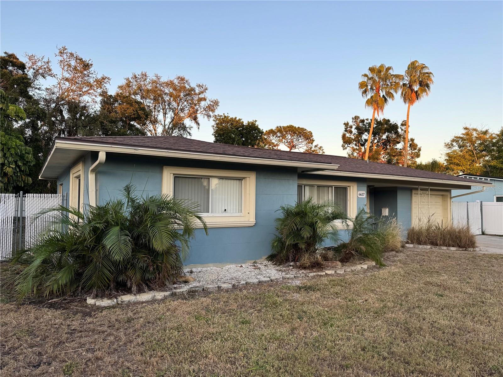 6637 POINSETTIA AVE S, ST PETERSBURG, FL, 33707