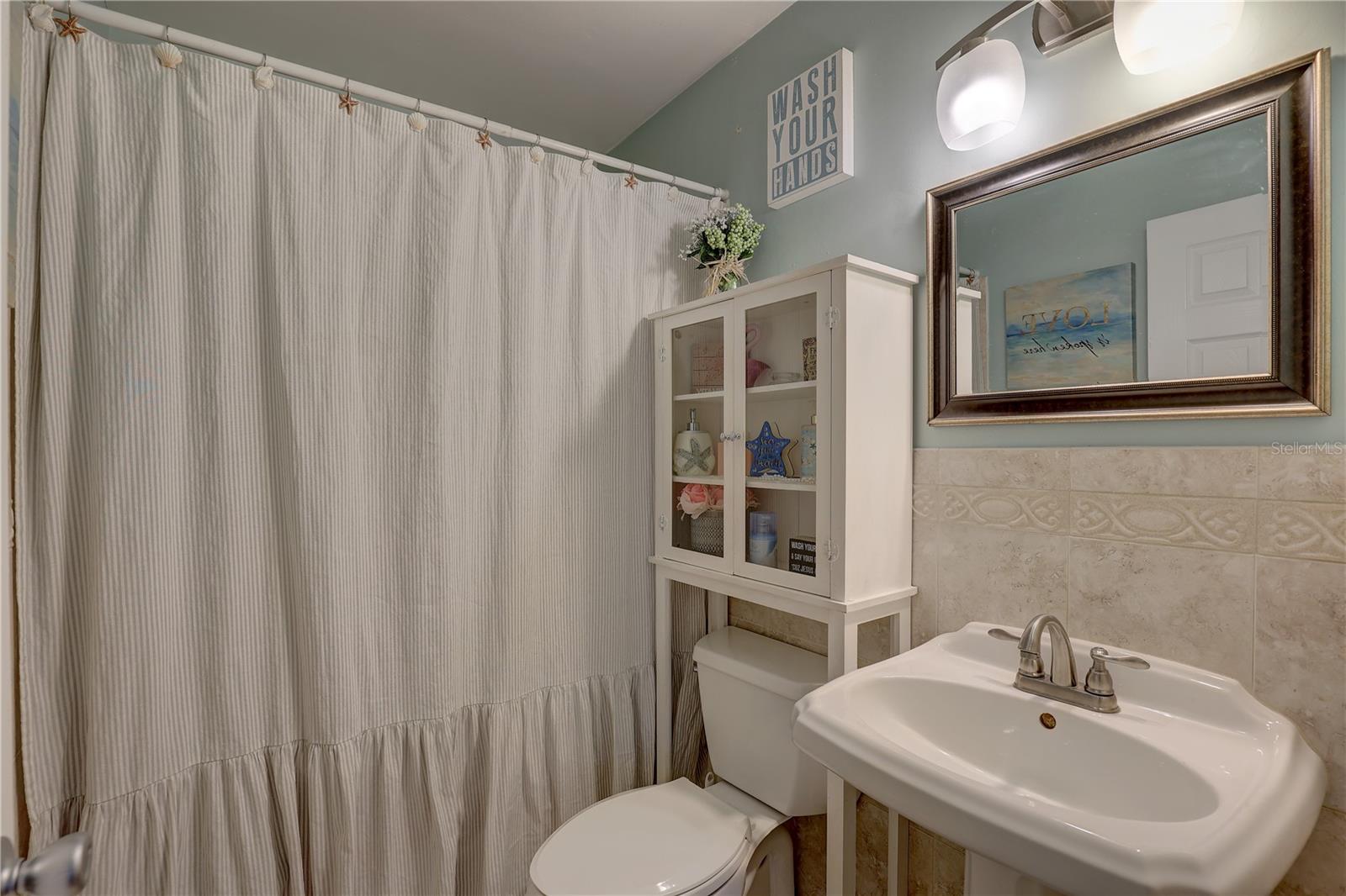 6637 POINSETTIA AVE S, ST PETERSBURG, FL, 33707