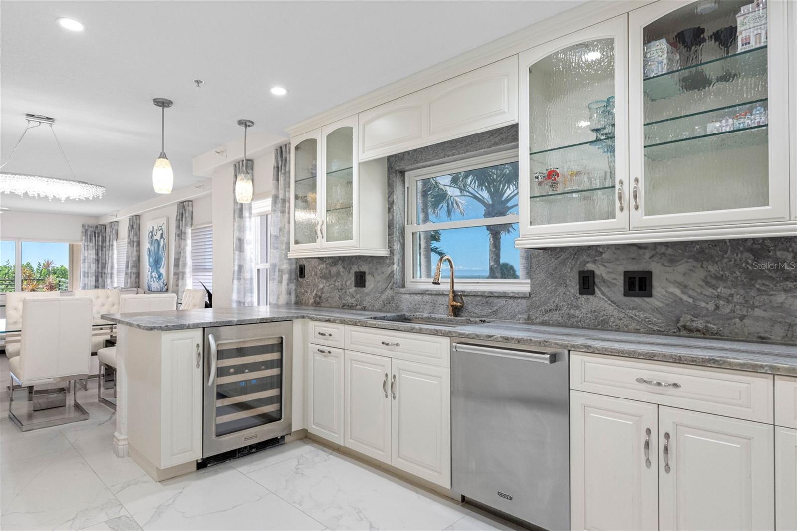 200 121ST AVE #104, TREASURE ISLAND, FL, 33706