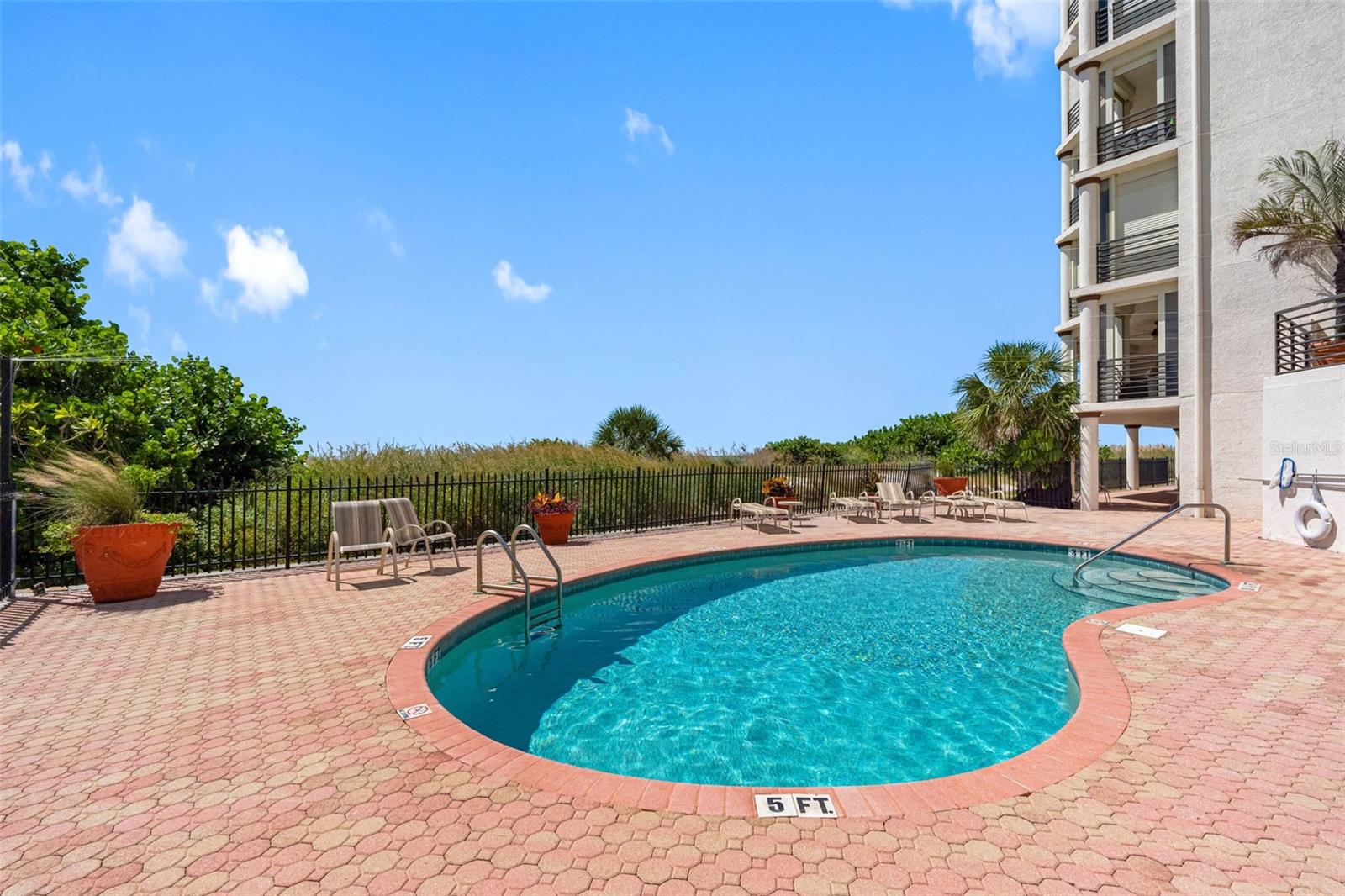 200 121ST AVE #104, TREASURE ISLAND, FL, 33706