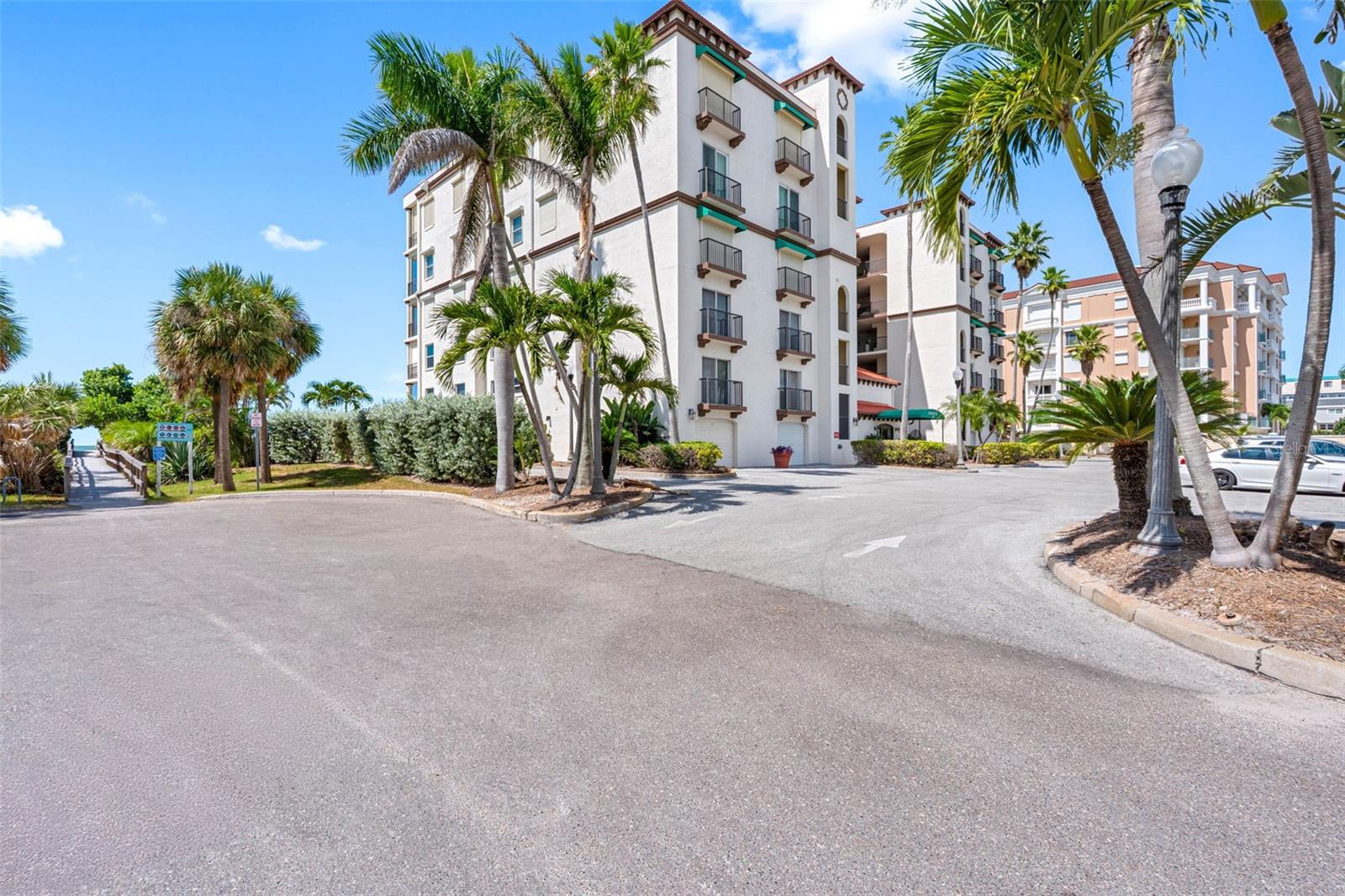 200 121ST AVE #104, TREASURE ISLAND, FL, 33706