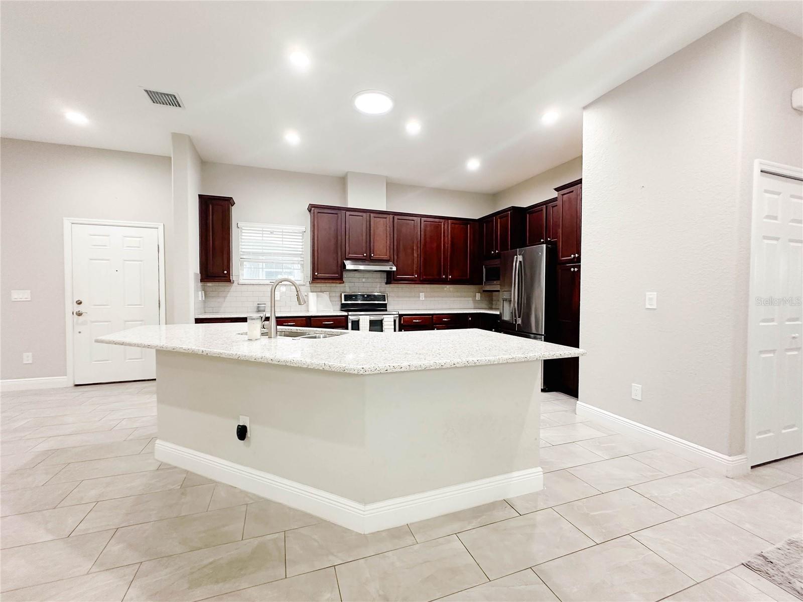 29823 GANGA WAY, WESLEY CHAPEL, FL, 33543