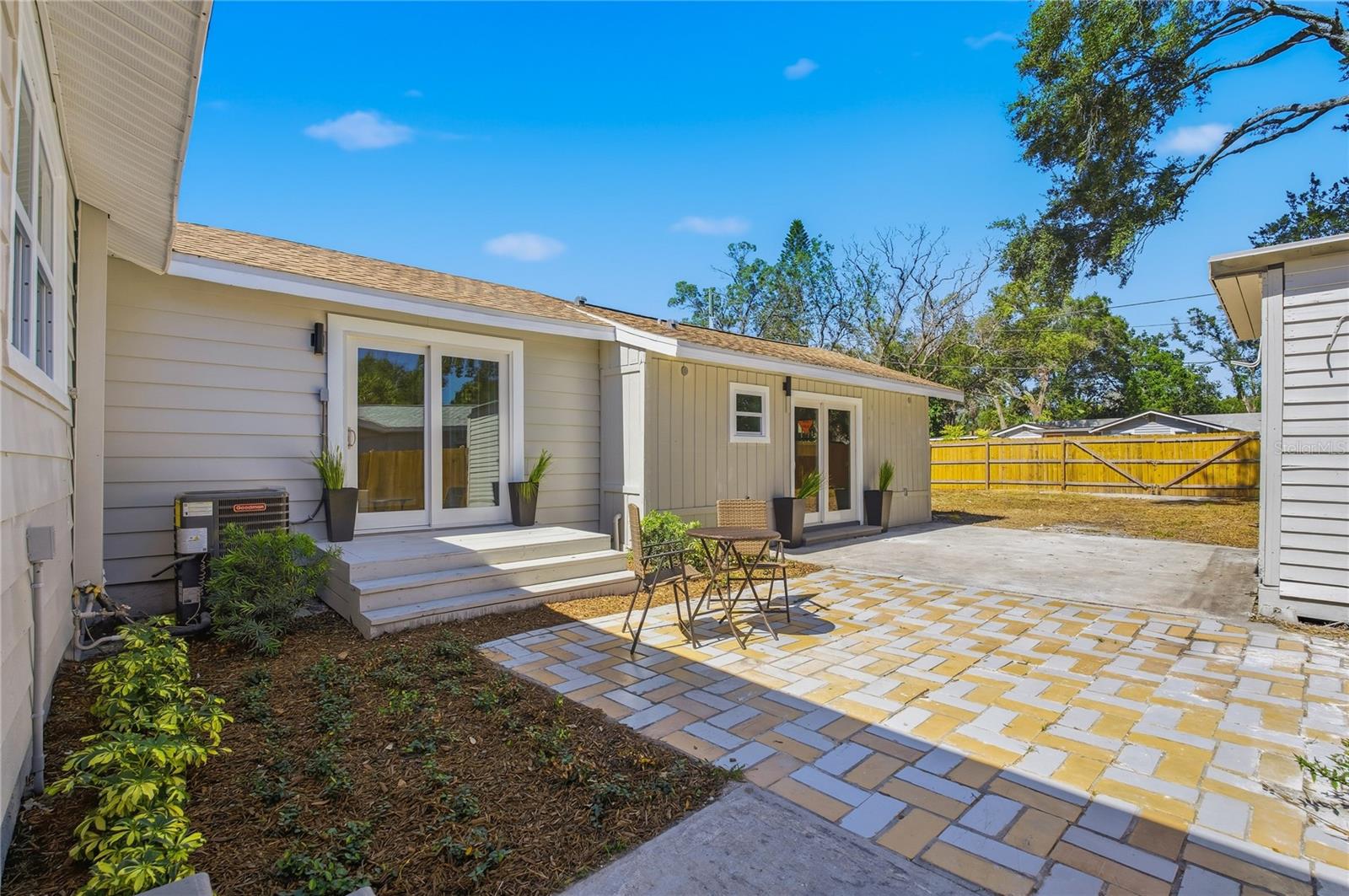 918 E LAMBRIGHT ST, TAMPA, FL, 33604