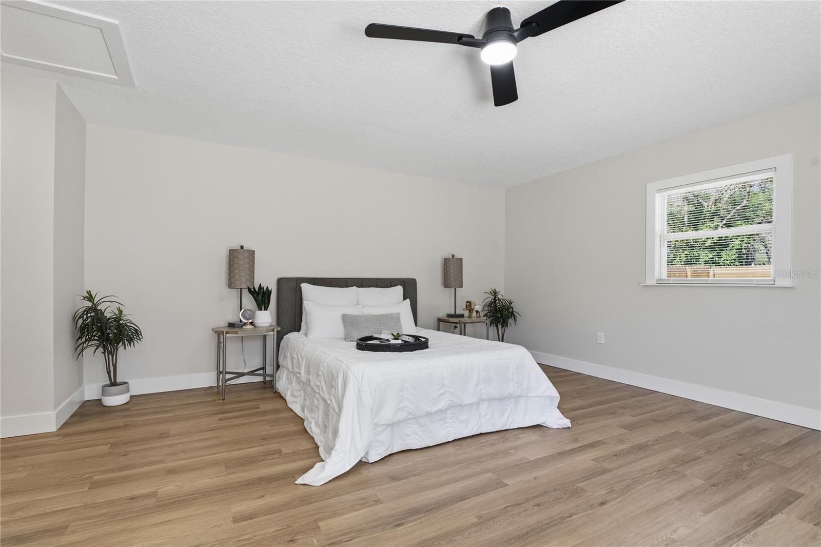 918 E LAMBRIGHT ST, TAMPA, FL, 33604