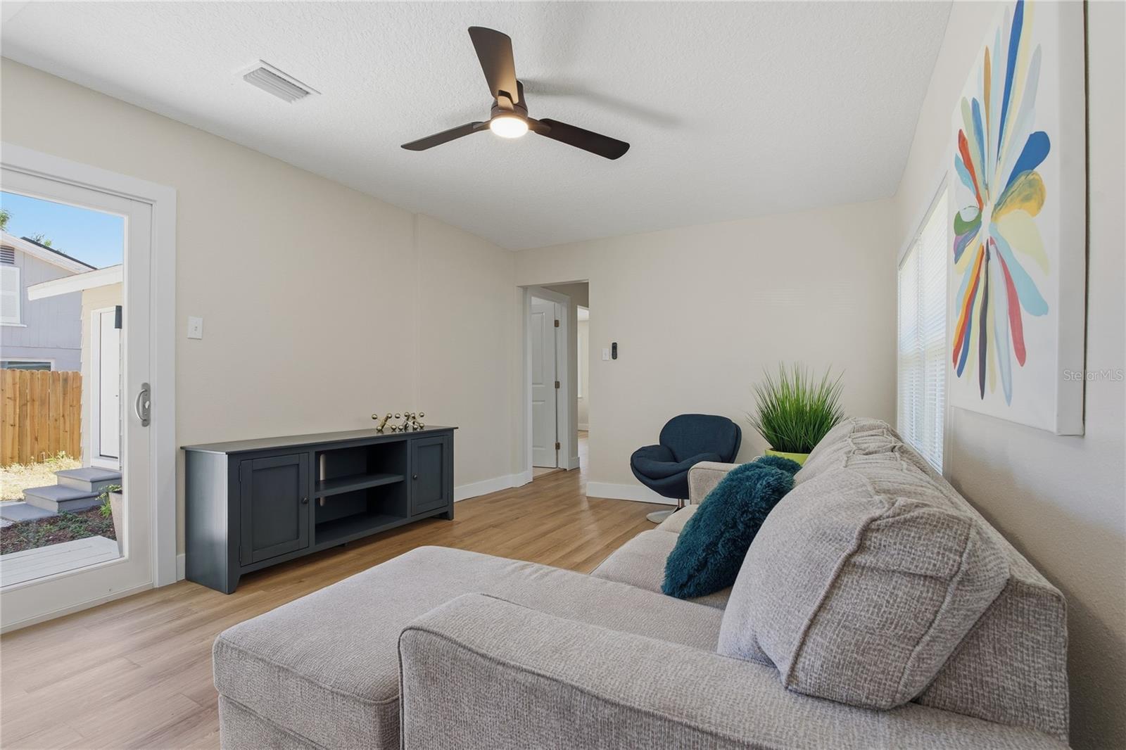 918 E LAMBRIGHT ST, TAMPA, FL, 33604