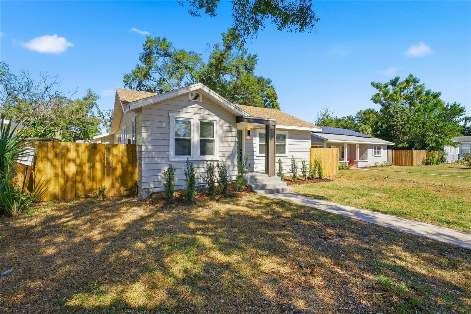 918 E LAMBRIGHT ST, TAMPA, FL, 33604