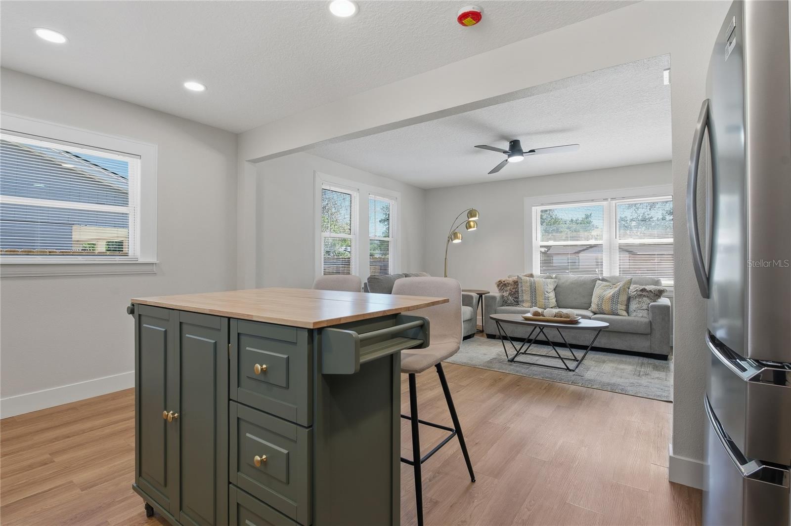 918 E LAMBRIGHT ST, TAMPA, FL, 33604