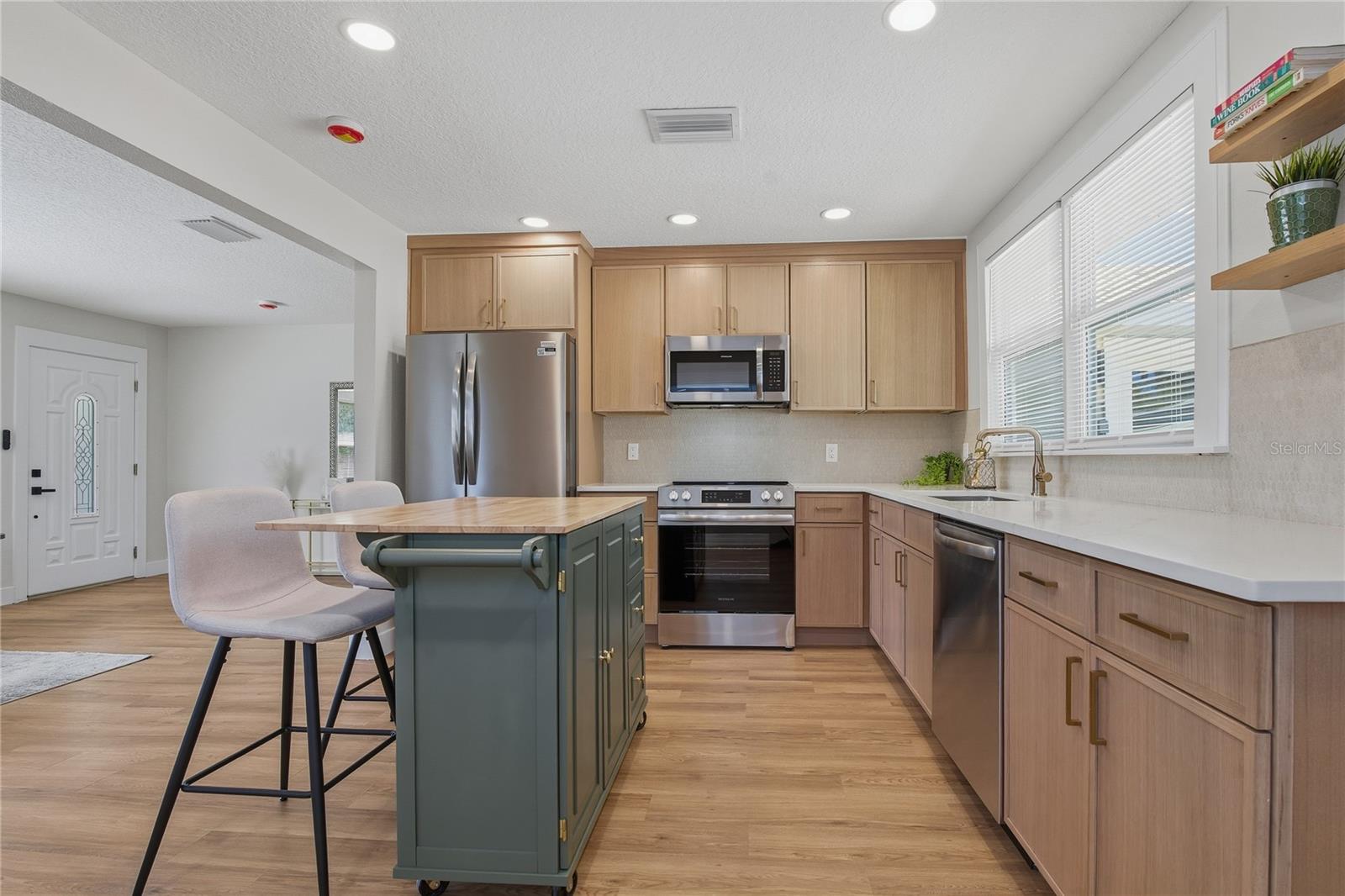 918 E LAMBRIGHT ST, TAMPA, FL, 33604