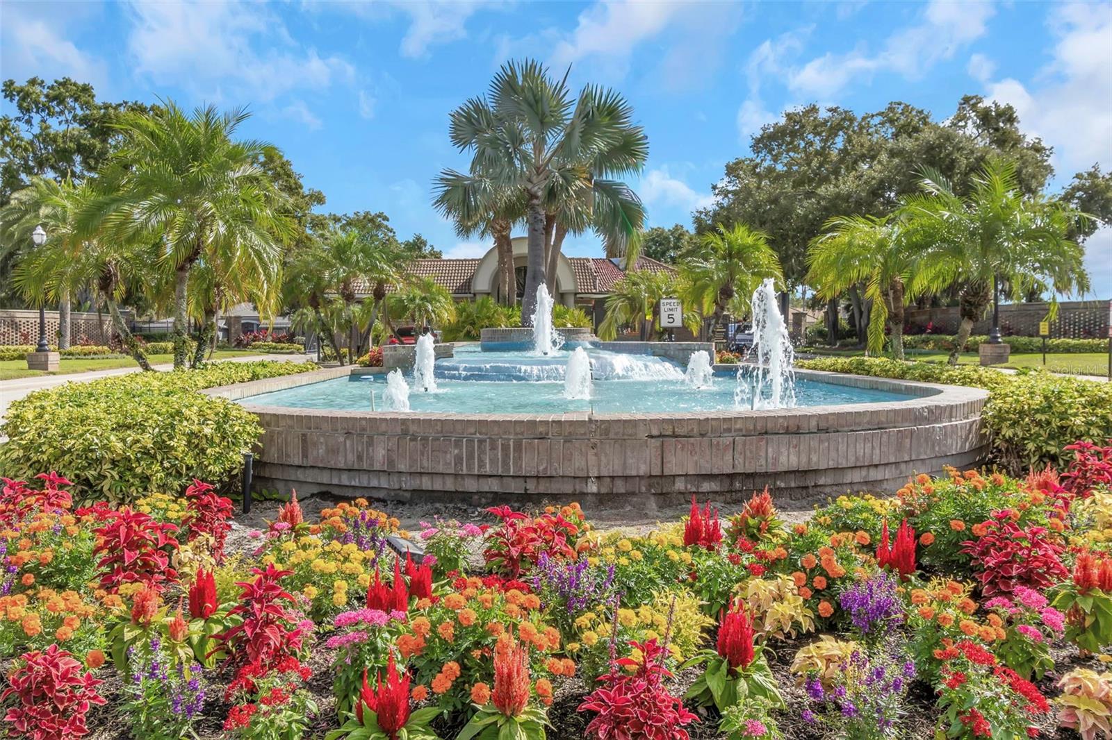 1130 KINGS WAY LN, TARPON SPRINGS, FL, 34688