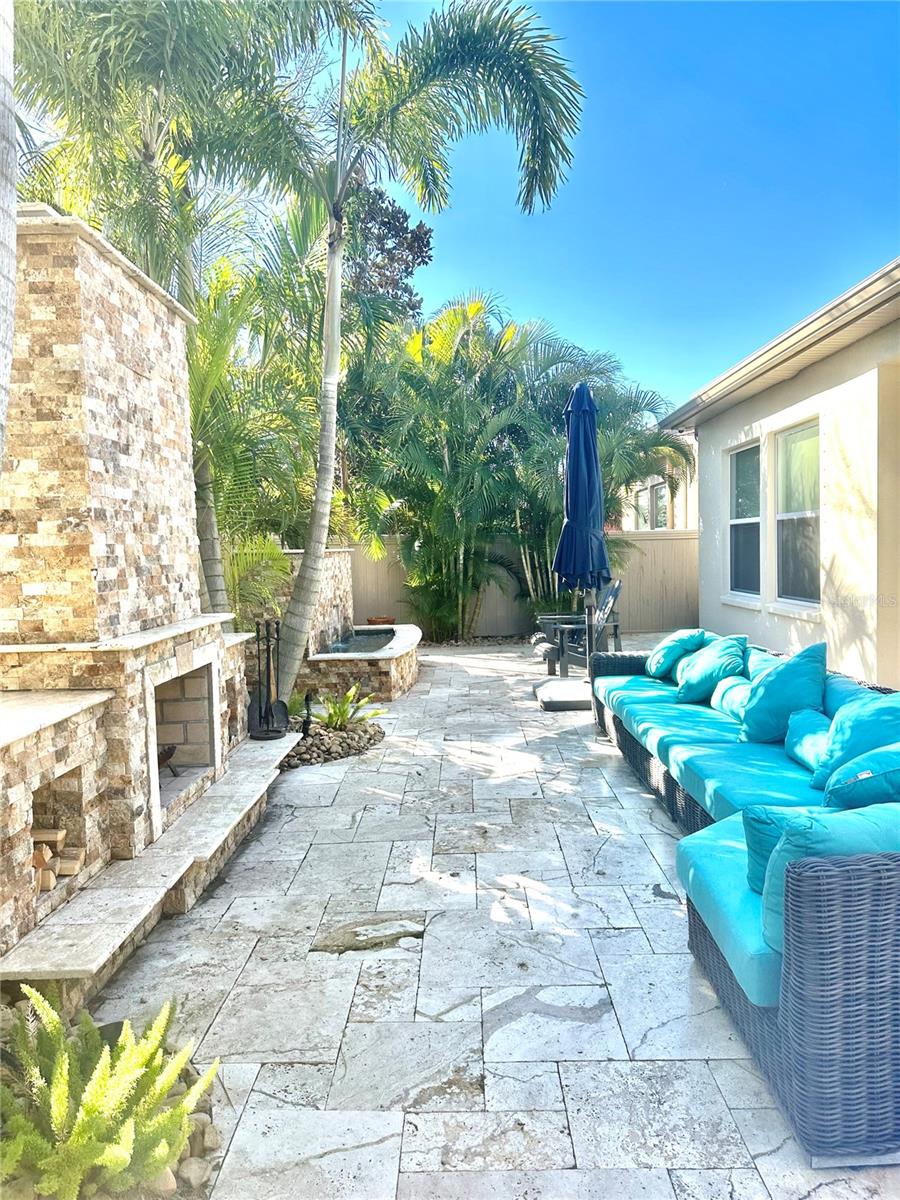 2620 MILFORD BERRY LN, TAMPA, FL, 33618