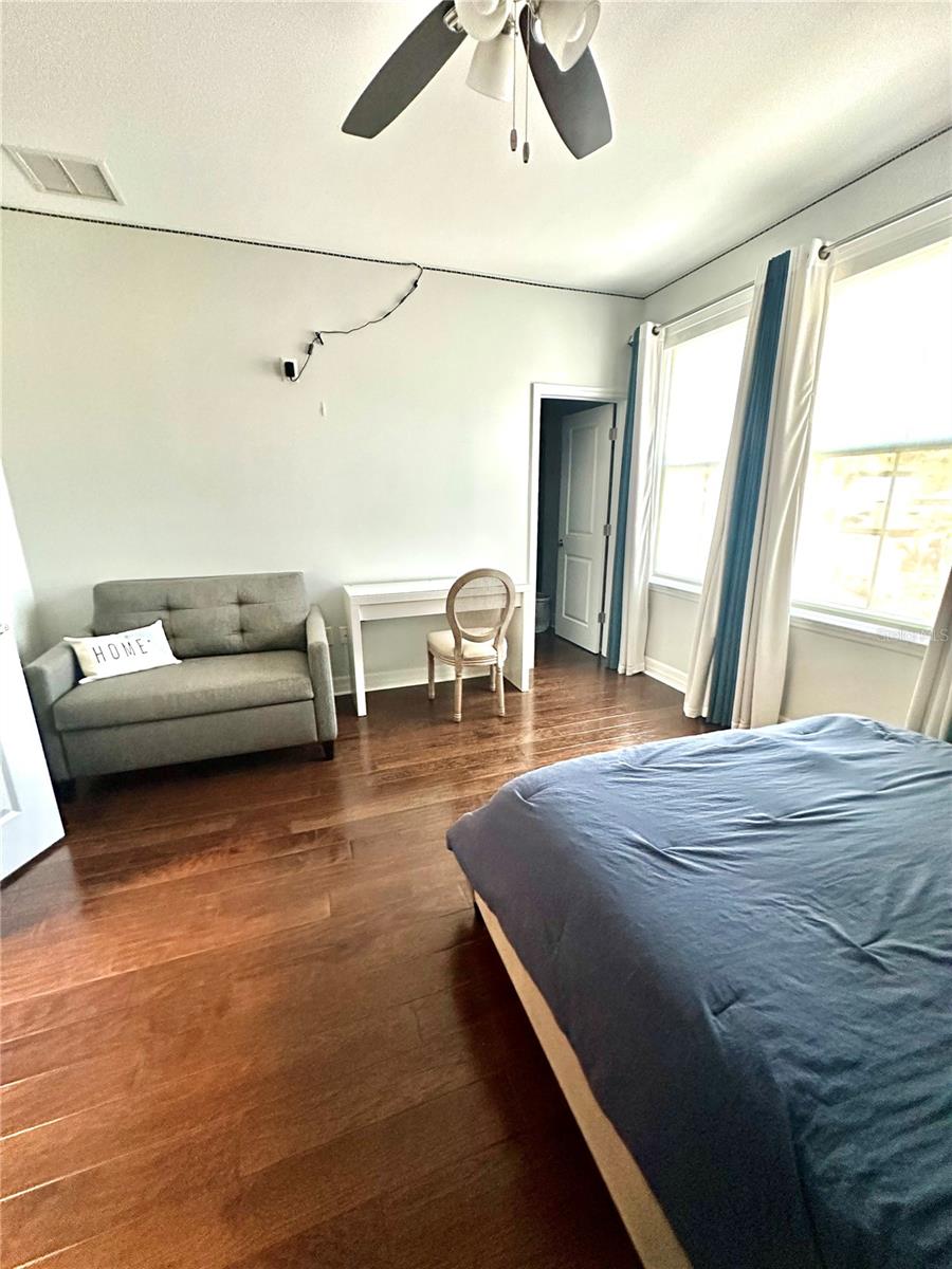 2620 MILFORD BERRY LN, TAMPA, FL, 33618