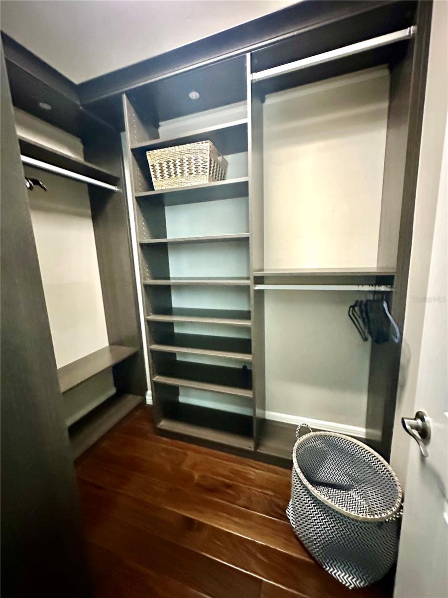 2620 MILFORD BERRY LN, TAMPA, FL, 33618