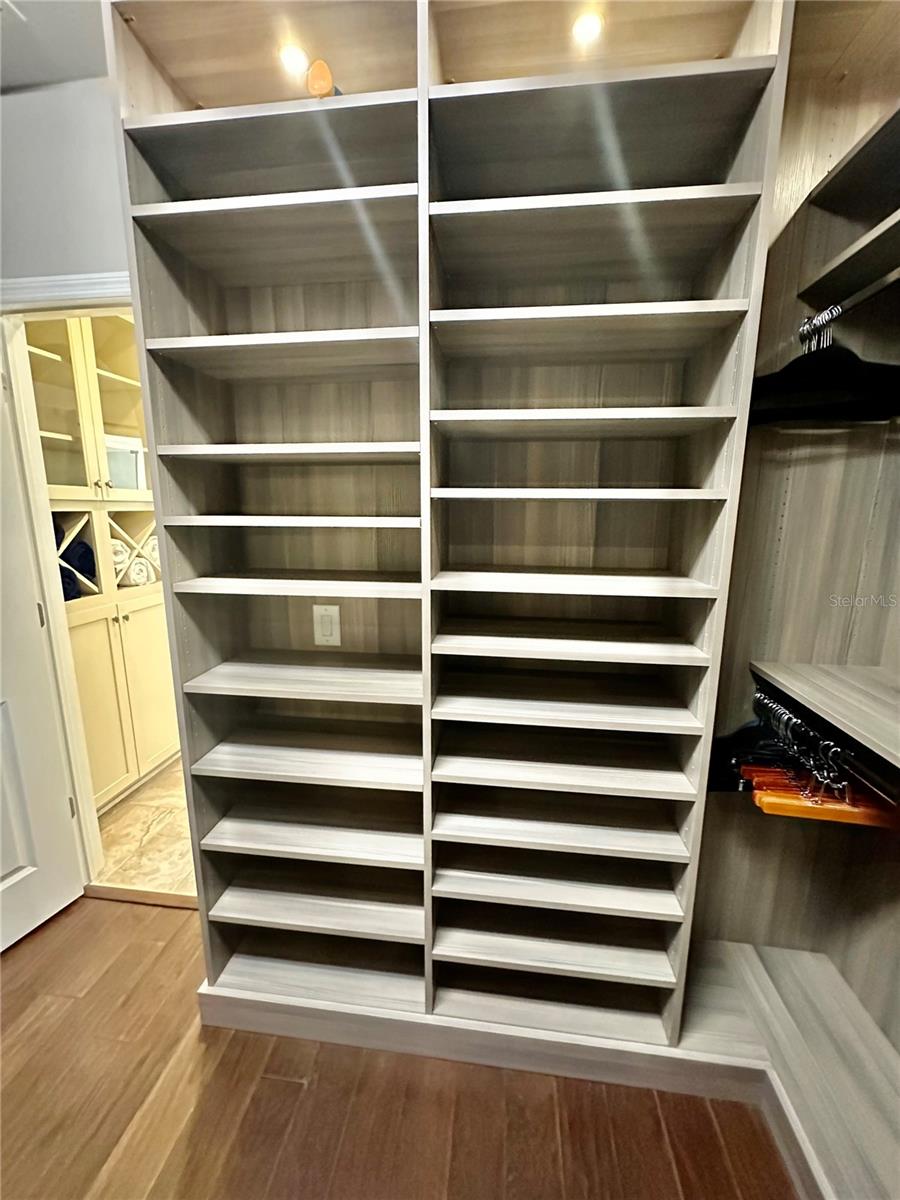 2620 MILFORD BERRY LN, TAMPA, FL, 33618