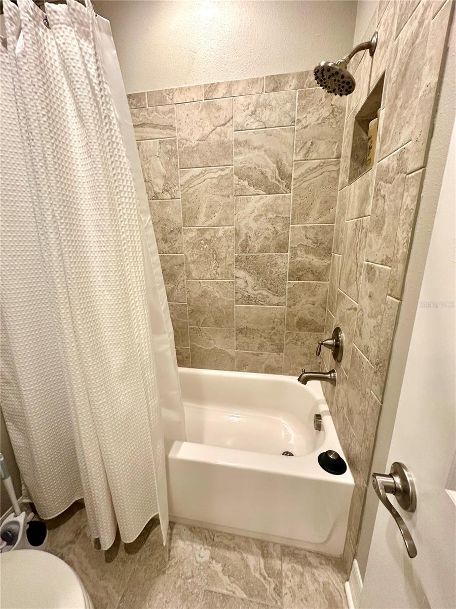 2620 MILFORD BERRY LN, TAMPA, FL, 33618