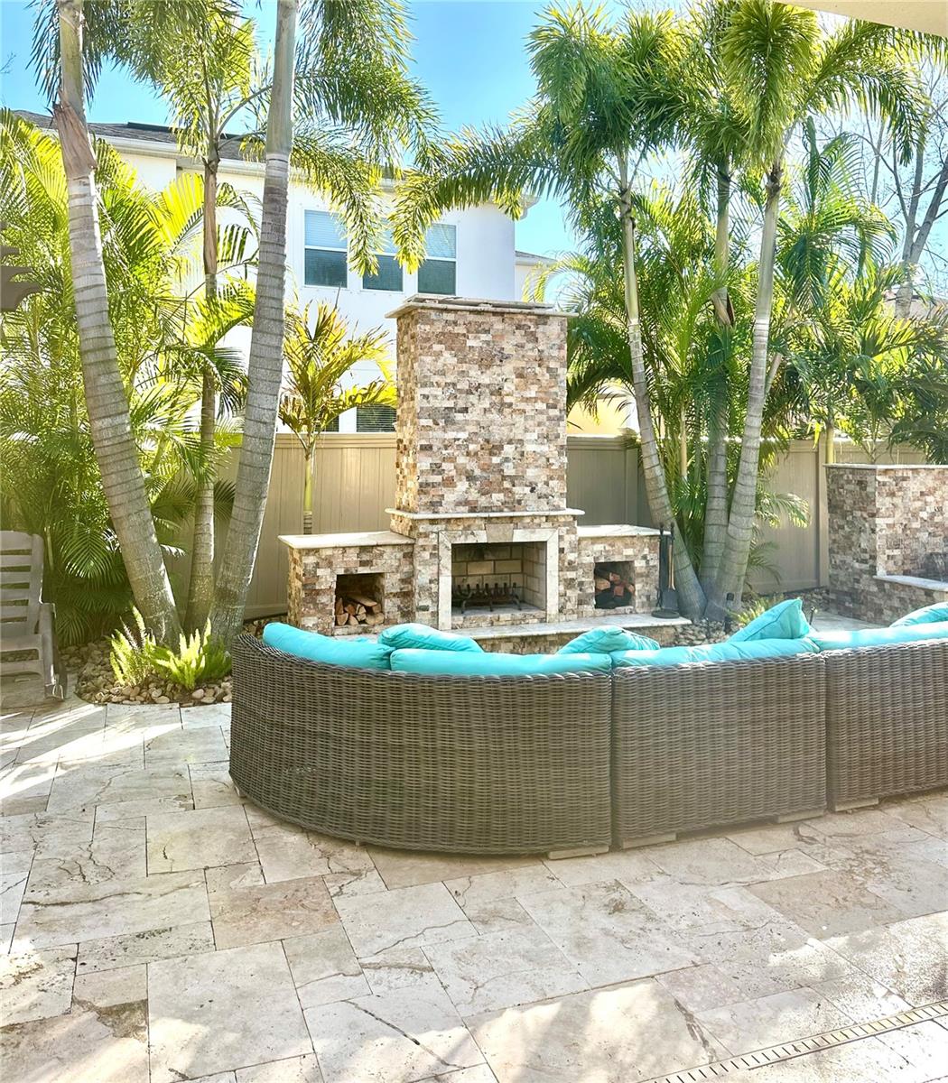 2620 MILFORD BERRY LN, TAMPA, FL, 33618