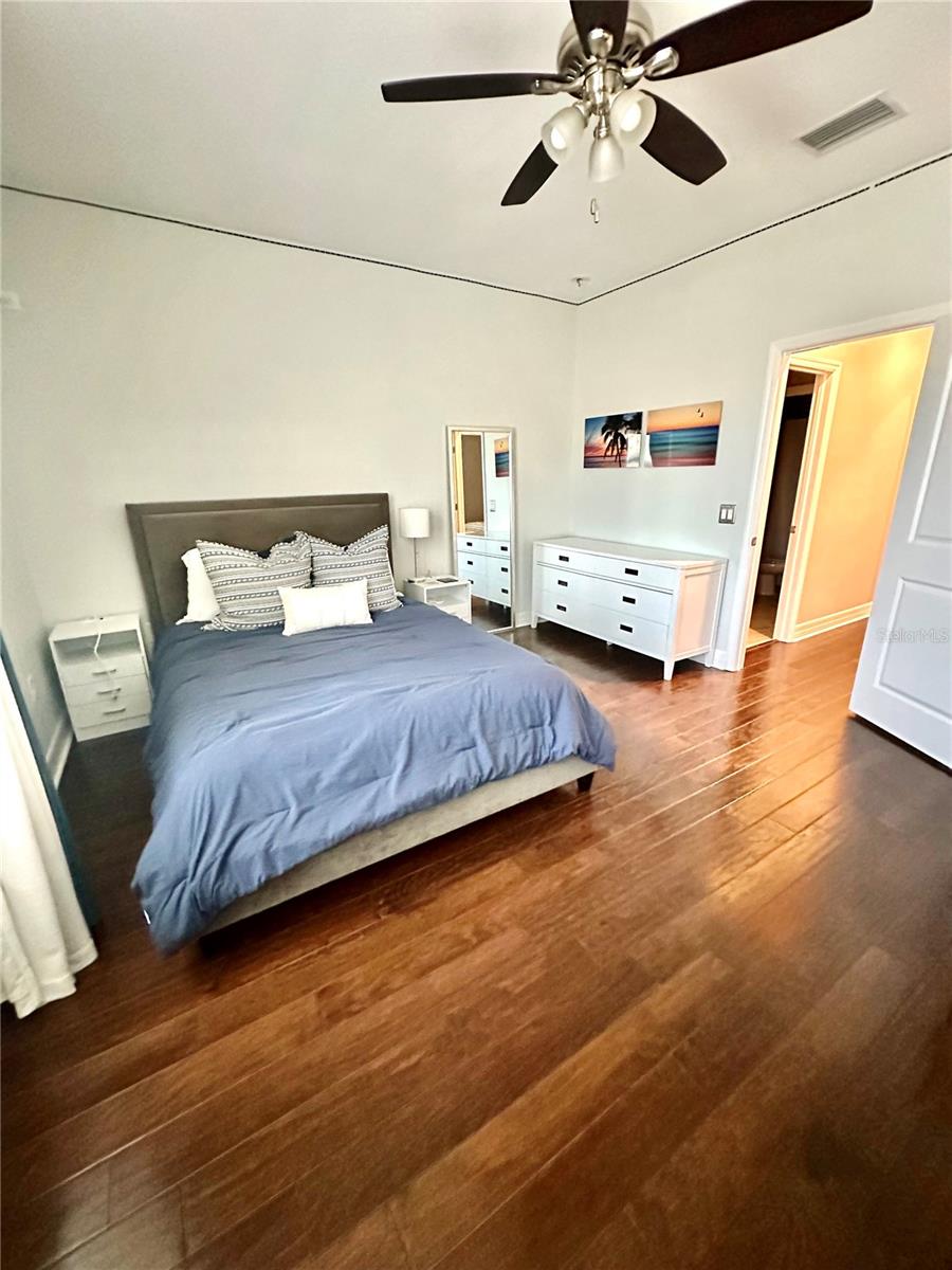 2620 MILFORD BERRY LN, TAMPA, FL, 33618