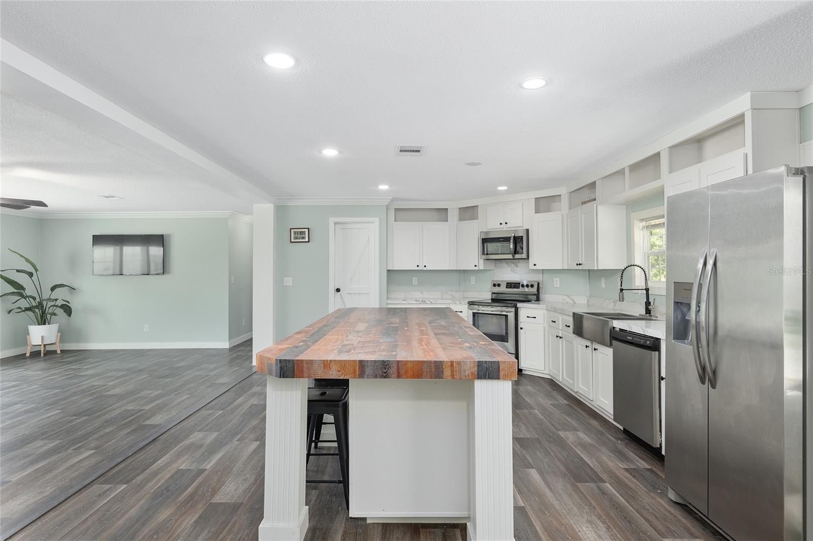 1071 NE 128TH AVE, WILLISTON, FL, 32696