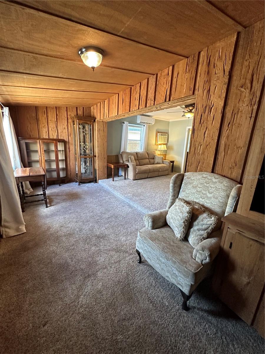 123 W DADE AVE, BUSHNELL, FL, 33513