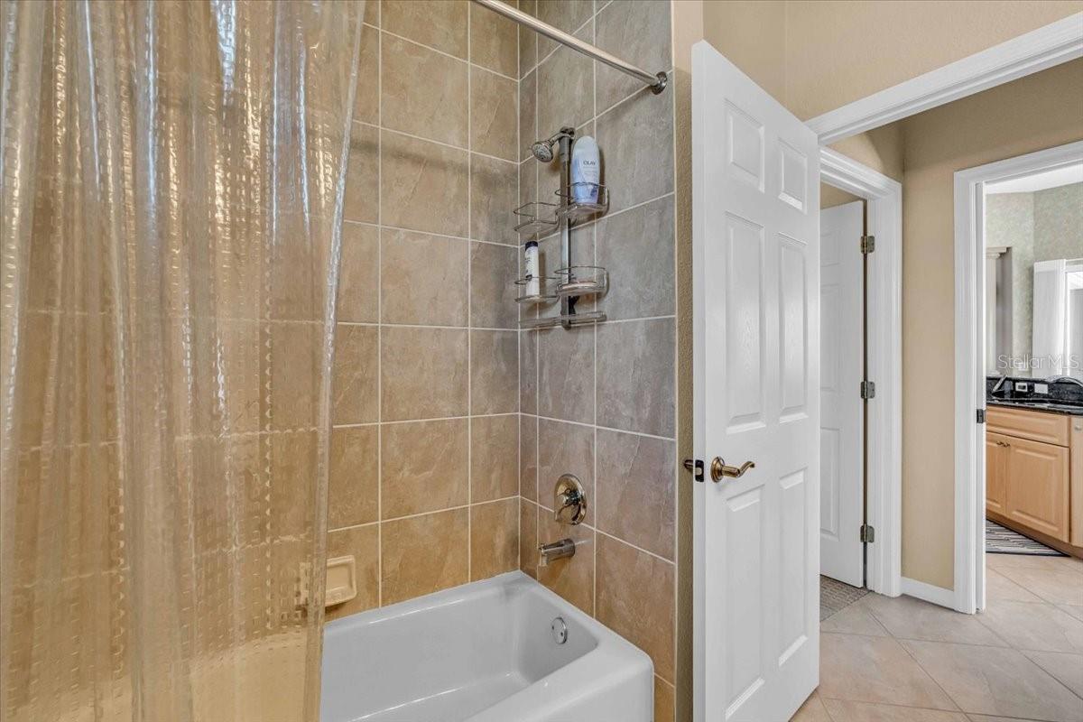 5077 SEAGRASS DR, VENICE, FL, 34293