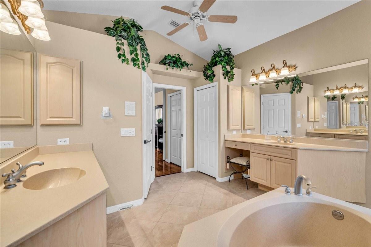 5077 SEAGRASS DR, VENICE, FL, 34293