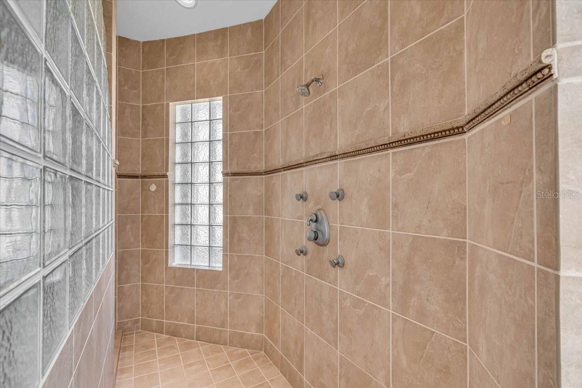 5077 SEAGRASS DR, VENICE, FL, 34293