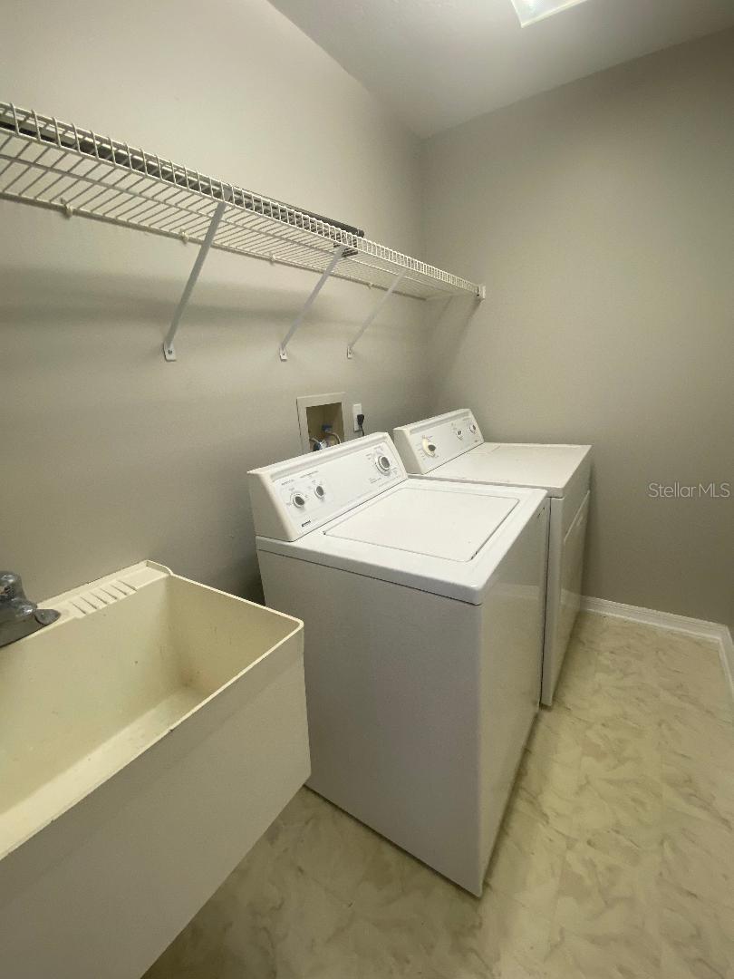 2243 EAGLE BLUFF DR, VALRICO, FL, 33596