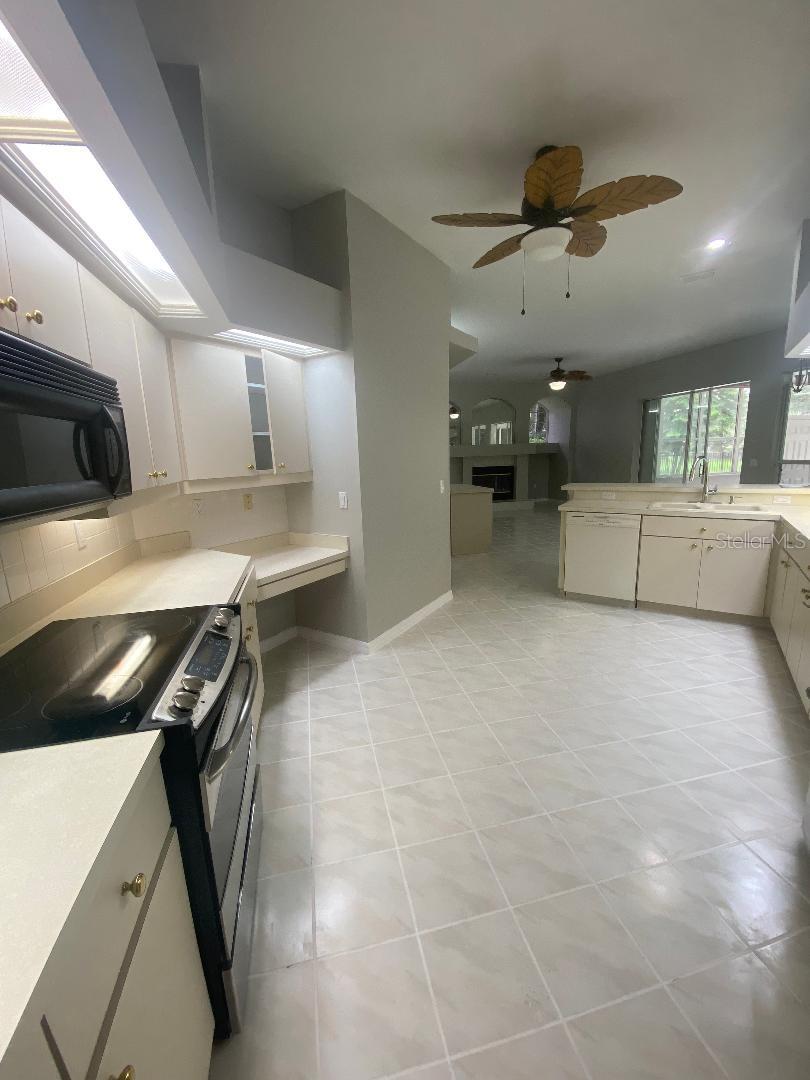 2243 EAGLE BLUFF DR, VALRICO, FL, 33596