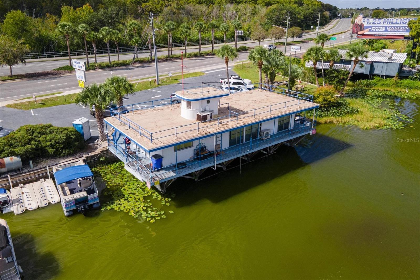 1006 W BURLEIGH BLVD, TAVARES, FL, 32778